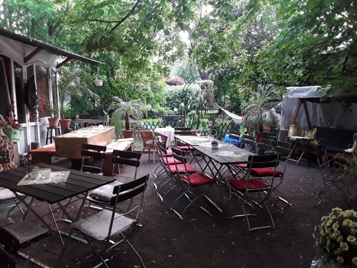 Ferienwohnung In Lindenau